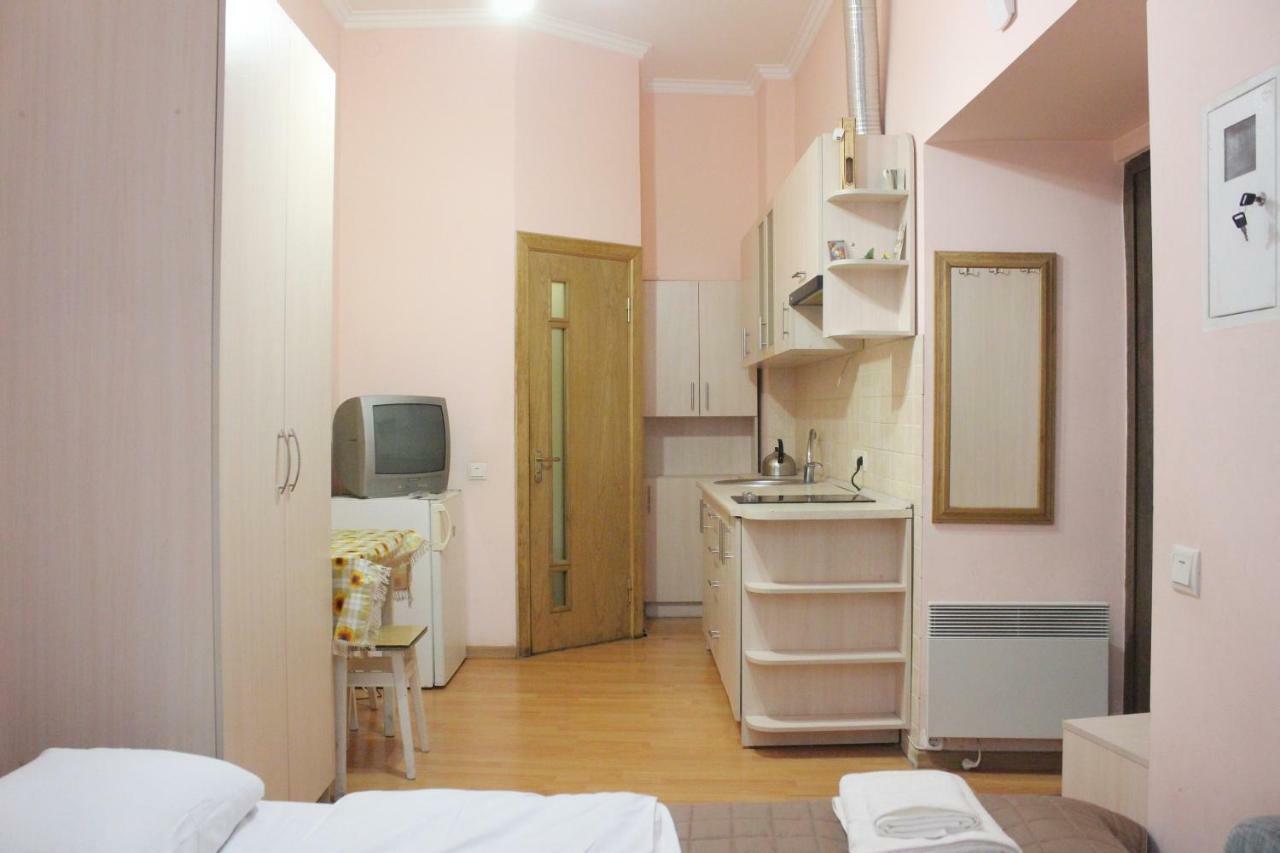 Квартира В Оренду По Вулиці Гавришкевича 10 Lviv Exteriör bild